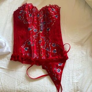 Corset with matching thong, size Small